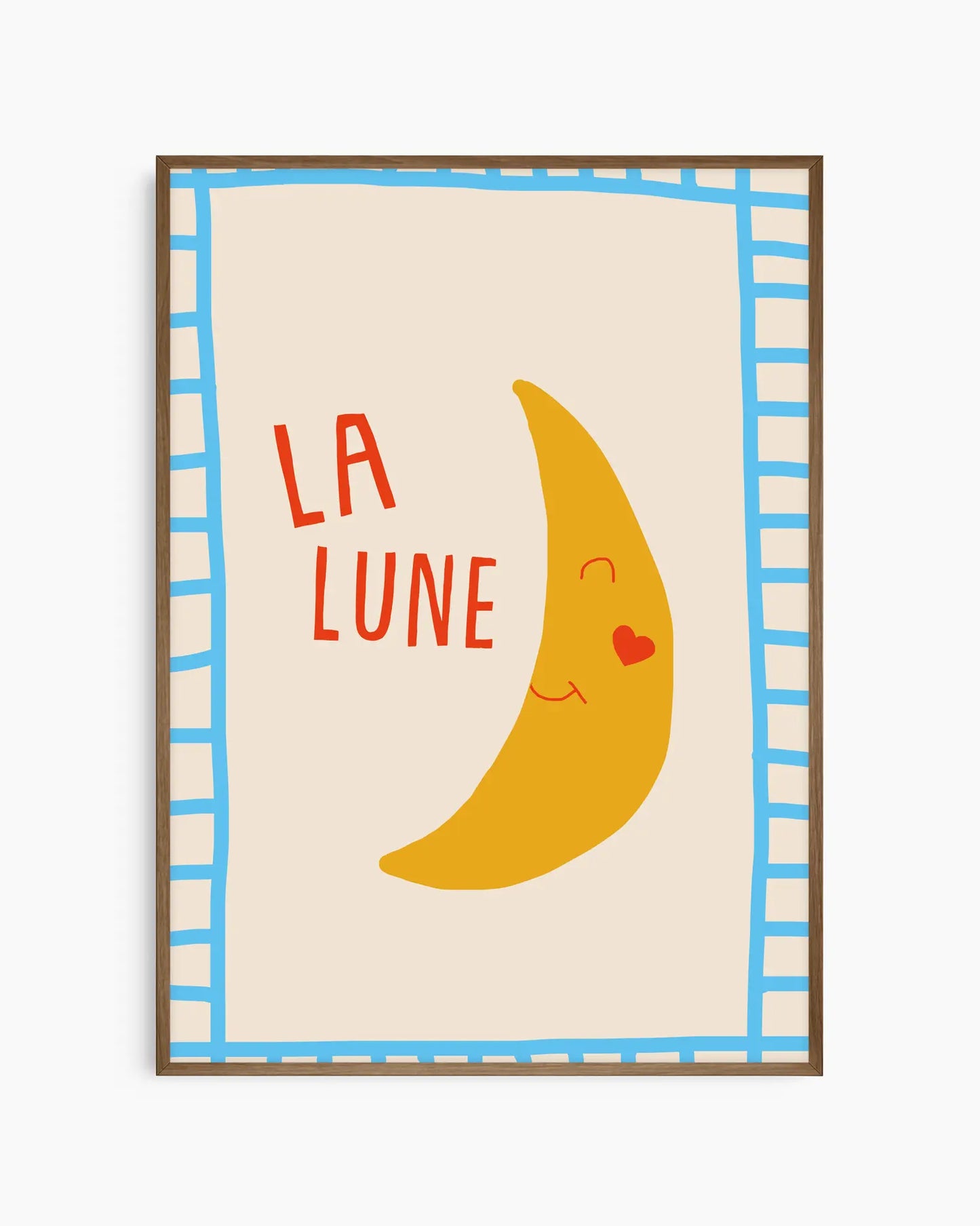Illustrerad barntavla med den glada månen och texten “LA LUNE”, omgiven av blå ramdetaljer, inramad i mörk ekram. Skapar en varm och mysig känsla.