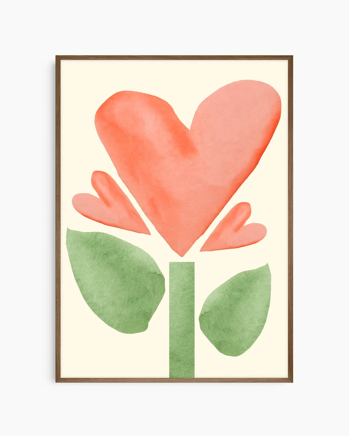 Barntavla med hjärtformad blomma i rödrosa och grönt, målad i akvarell, inramad i träram i mörk ek. En varm och harmonisk väggdekoration som sprider glädje.