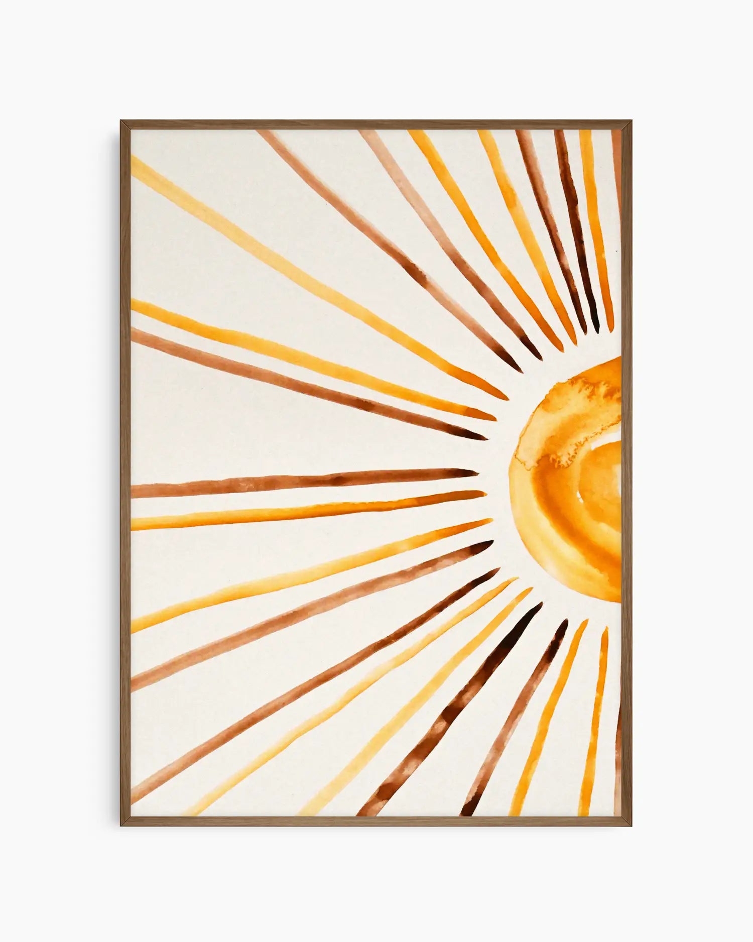 Barntavla med sol och akvarellmålade strålar i gult och brunt, inramad i träram i mörk ek. En varm och mjuk illustration som sprider lugn och glädje.