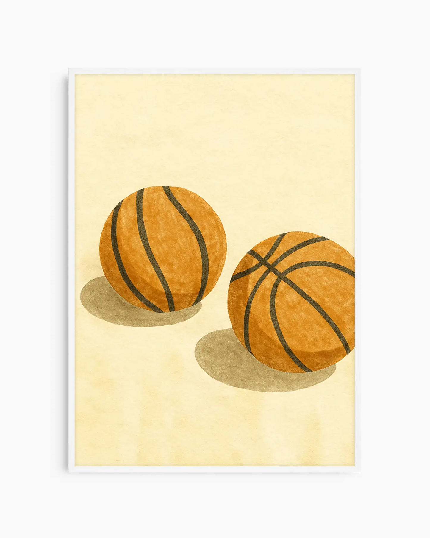 Barntavla med motiv av två basketbollar på beige bakgrund, inramad i vit träram. En mjuk och lekfull illustration med sportig charm.