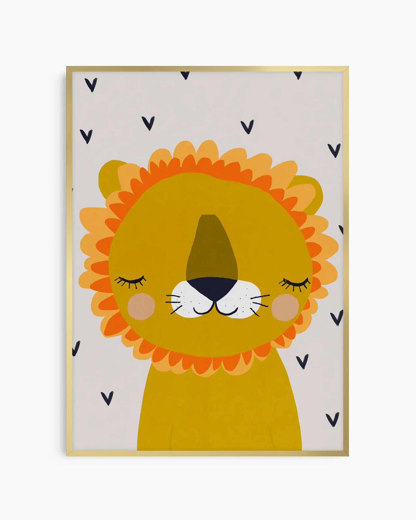 Barntavla med charmigt lejonmotiv och mjukt uttryck, inramad i guld aluminiumram som ger en fin kontrast mellan lekfull illustration och elegant ram.