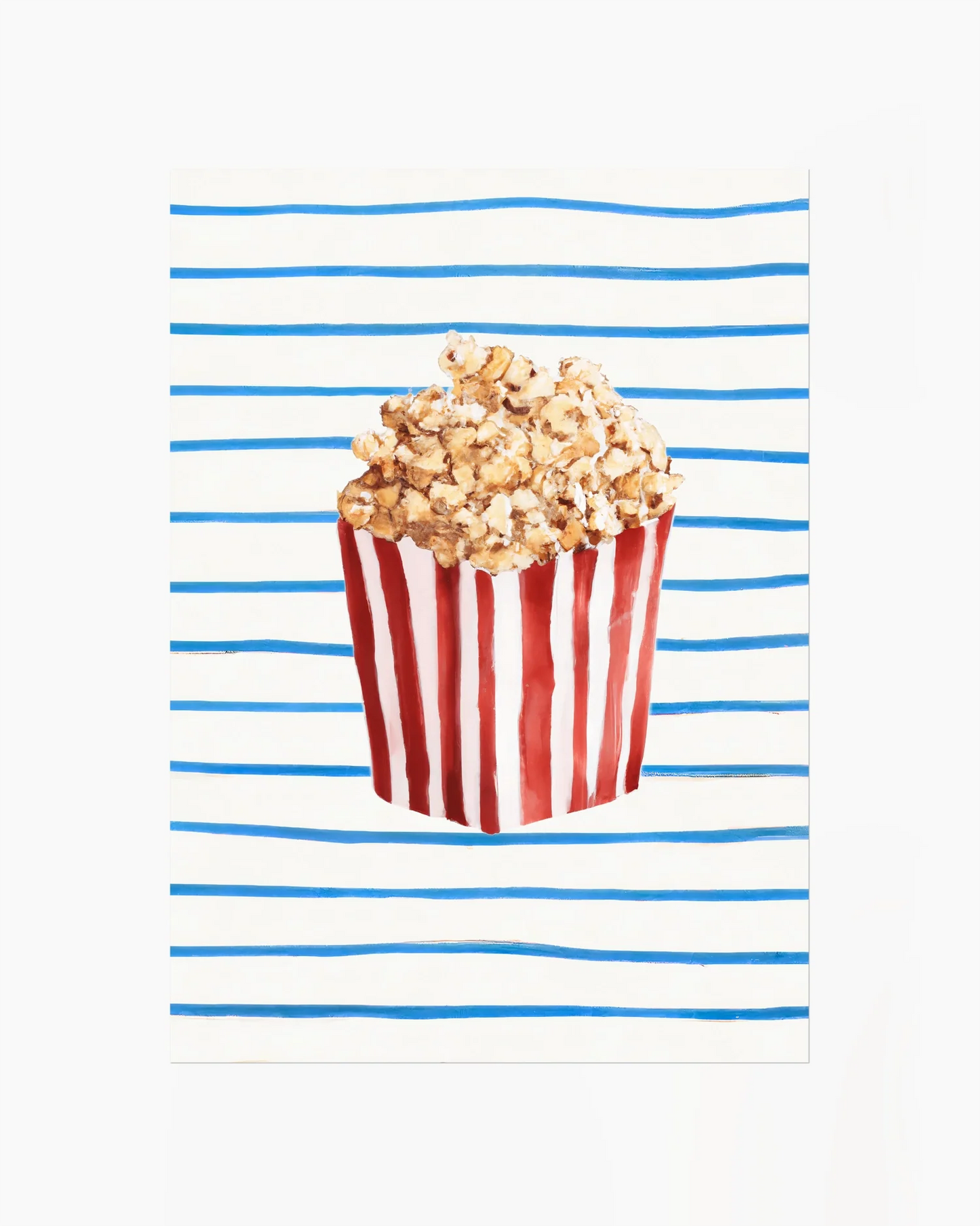 Barntavla med illustration av popcorn i randig rödvit bägare mot blåvitrandig bakgrund. En lekfull poster med färg och karaktär för barnrummet.