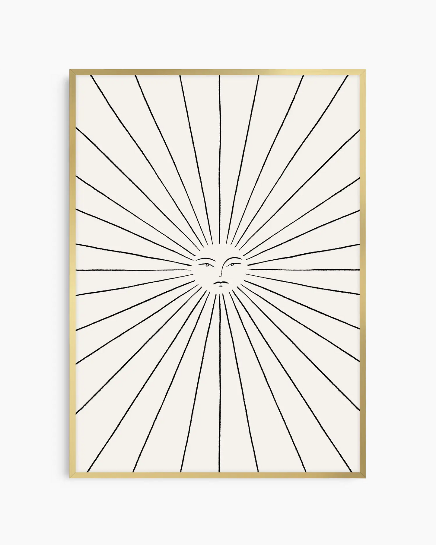 Barntavla med minimalistisk solillustration och strålar som sprider sig från mitten, inramad i guld aluminiumram. En elegant och lekfull barnrumstavla med varm känsla.
