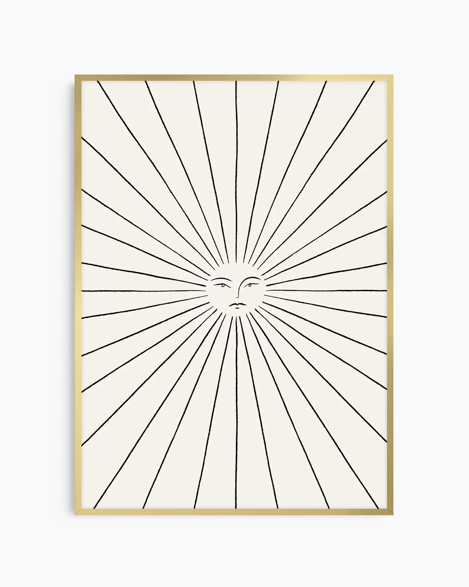 Barntavla med minimalistisk solillustration och strålar som sprider sig från mitten, inramad i guld aluminiumram. En elegant och lekfull barnrumstavla med varm känsla.