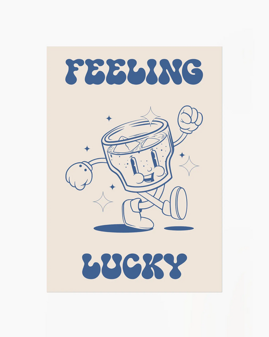 Barntavla med retroillustrerad drink med isbitar och texten "Feeling Lucky", i en ren och lekfull design.