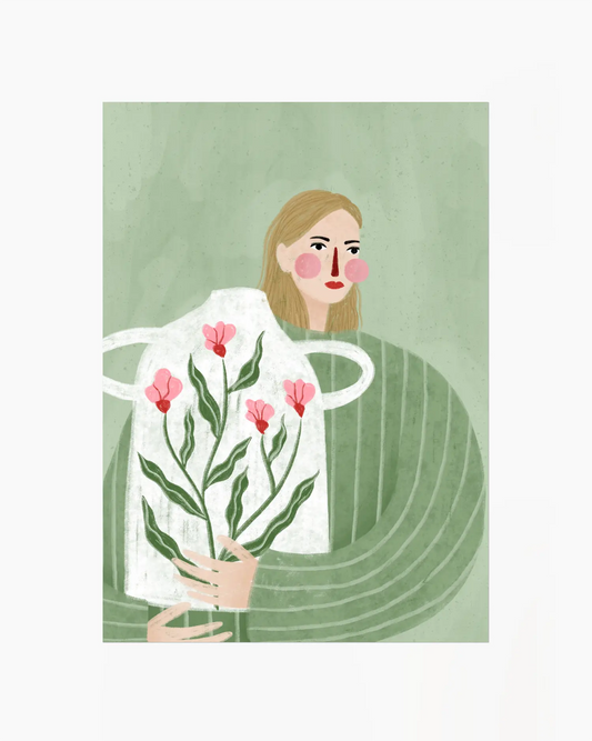 Barnrumstavla med illustration av en person som håller en stor vit vas med rosa blommor, mot mjuk grön bakgrund. En poetisk och lugn poster.