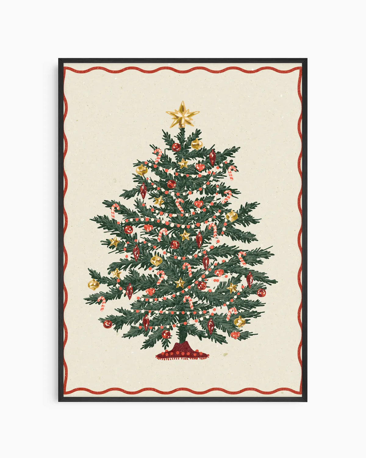 Barntavla med en klassisk julgran fylld av pynt och stjärnglans, inramad i svart träram som framhäver motivets traditionella värme.